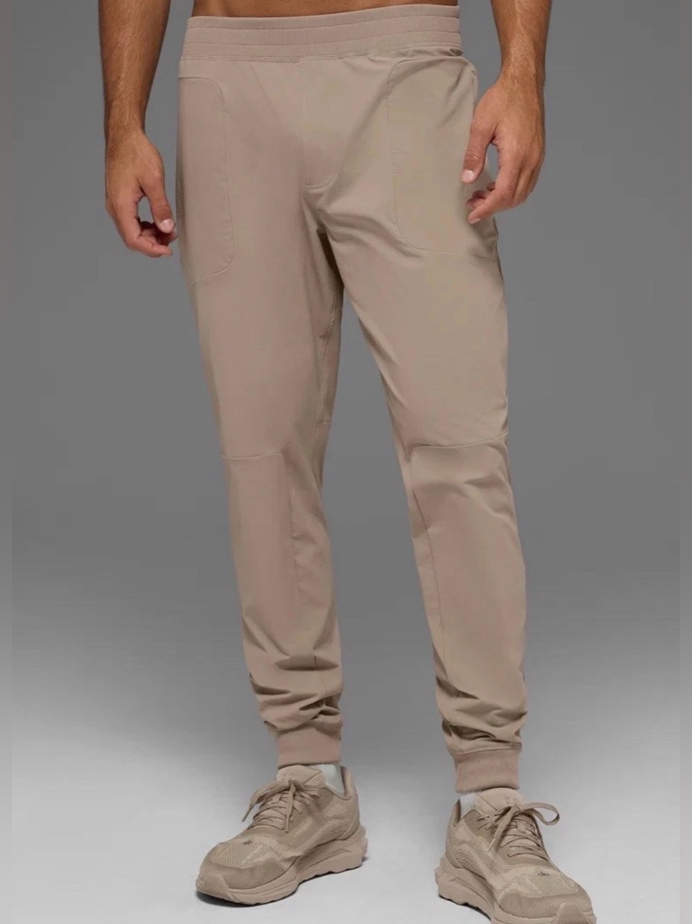 ALO Men's Co-Op Jogger Pants Athletic Athleisure Gravel Tan Size Medium
